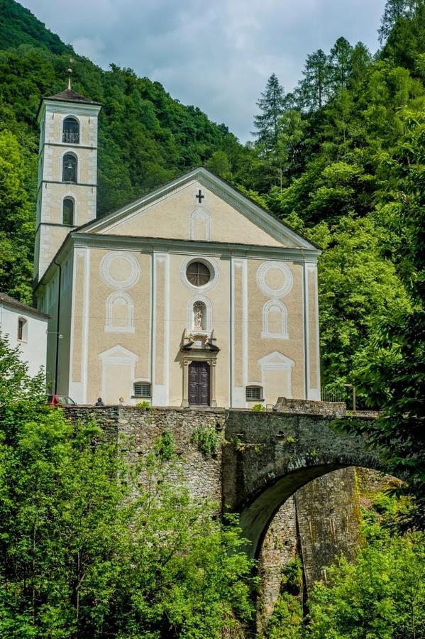 Grotto Zendralli Roveredo Exterior foto