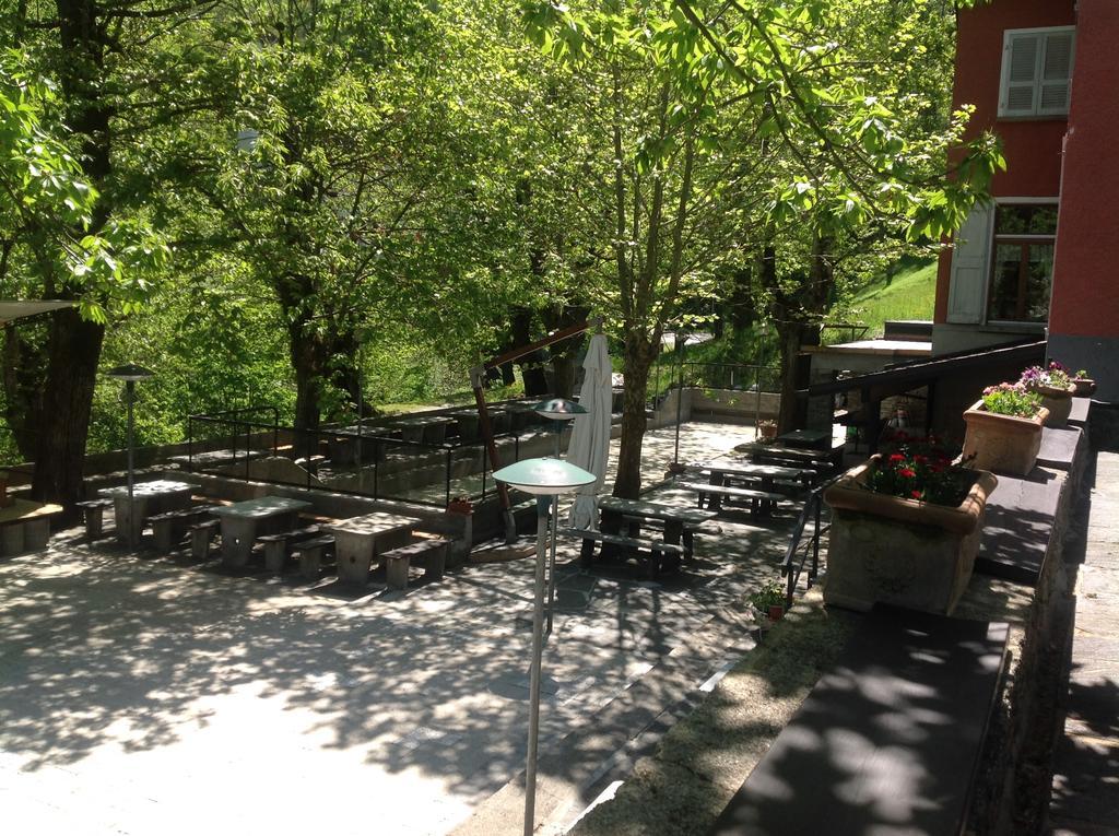 Grotto Zendralli Roveredo Exterior foto